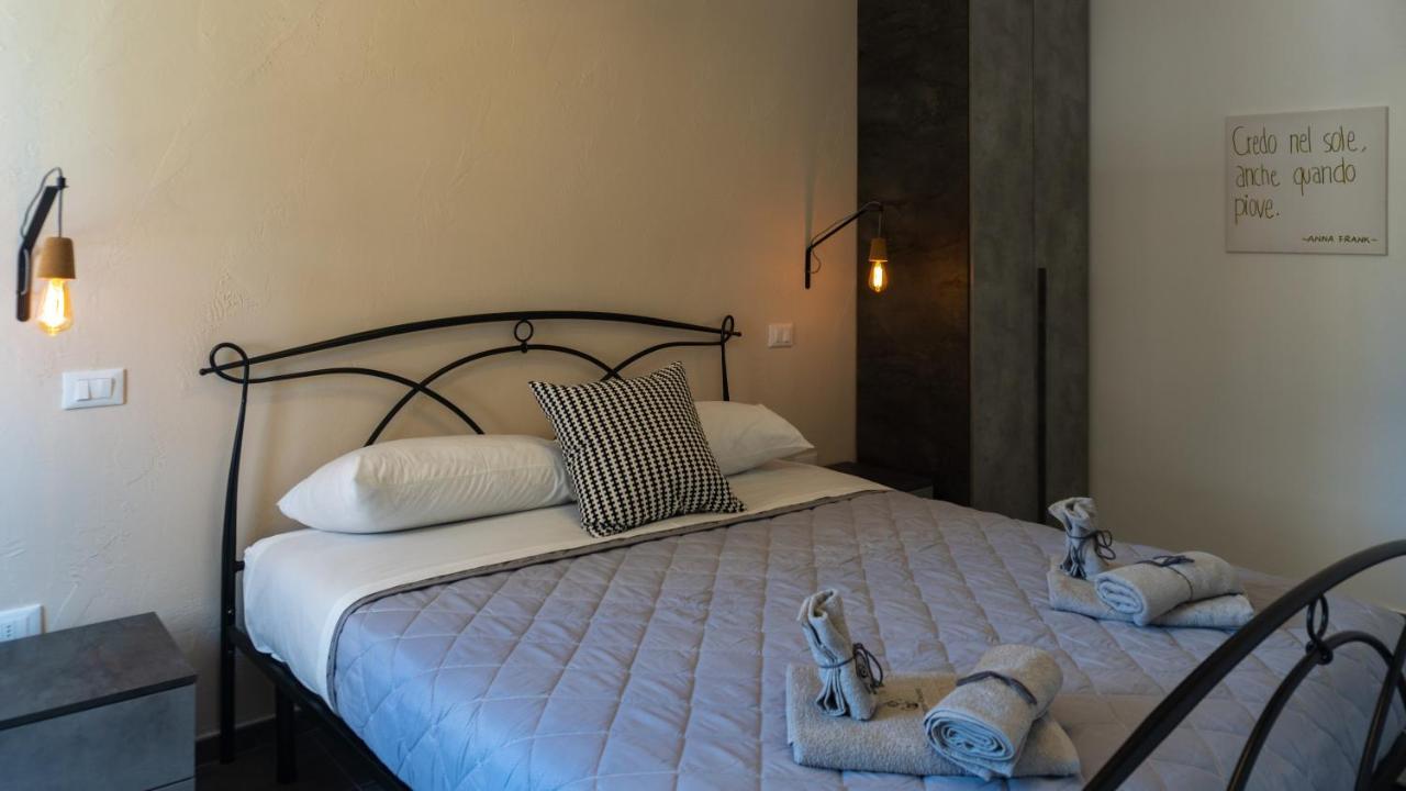4 Balconi Rooms-Elements B&B Lecce Exterior foto