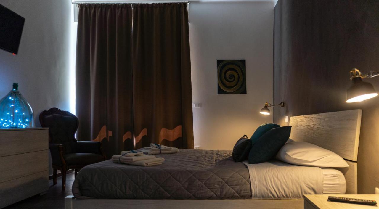 4 Balconi Rooms-Elements B&B Lecce Exterior foto
